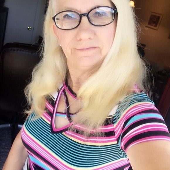 Meet your Posher, Pamela - Picture 1 of 1